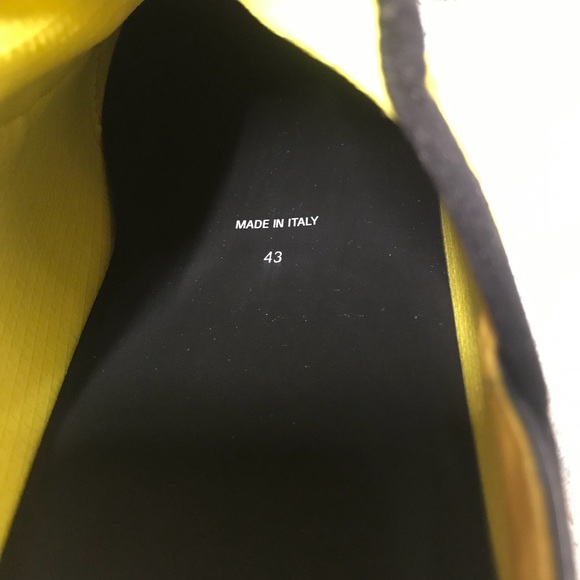 GIVENCHY Specture Runner Low Yellow Sneakers, Size 43 -US 10, Authentic, New - Picture 10 of 10